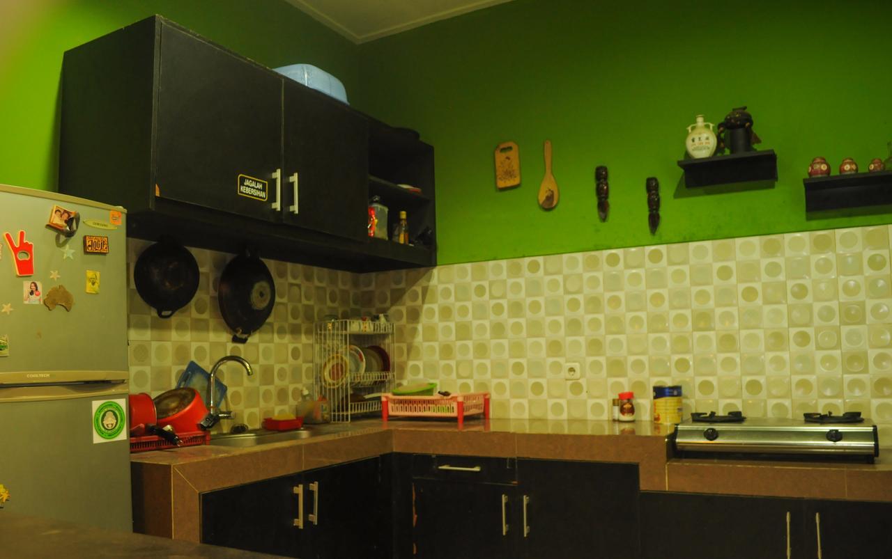 Rumah Wayang Wisma tamu 2*
